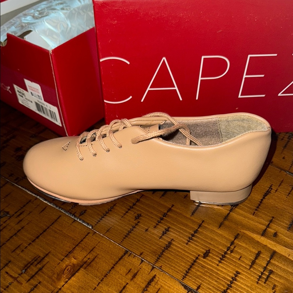 Capezio Beige Girls Tap Shoe 🩰💕